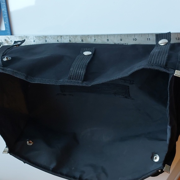 Carex rollator underneath pouch, black, 13-1/2"L x 6-3/4"W x 6" d - Picture 5 of 7